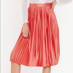 *NWOT* Satin Pleat Skirt